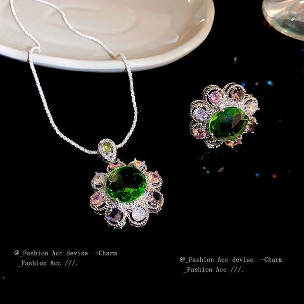 Ensemble de boucles d'oreilles et collier en Zircon pour femmes, bijoux de luxe, Design de fleur colorée, tempérament, chaîne de clavicule, vente en gros