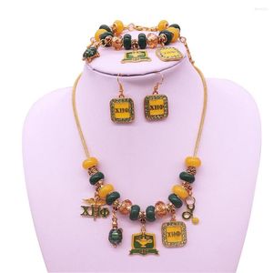 Collier Boucles d'oreilles Ensemble de conception de la sororité grecque perlée depuis 1932 Green jaune Xho Lady Chi Eta Phi Bracelets d'oreille Bracelets