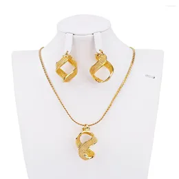 Ketting Oorbellen Set Dubai Bruid Goud Kleur Holle Spiraal Mode En Elegante Dames Sieraden Groothandel Batch Wederverkoop