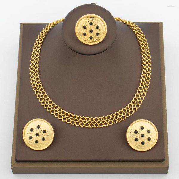 Conjunto de collar y pendientes, joyería de Color dorado de Dubái para mujer, diseño de piedra y cadena de anillo para dedo, 3 uds., accesorios de joyería, regalos