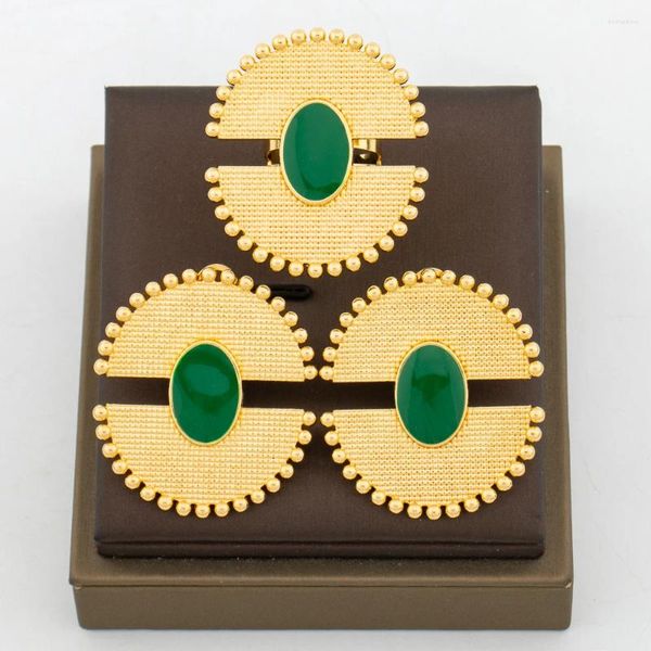 Conjunto de collar y pendientes, joyería de Color dorado de Dubái para mujer, diseño de Clip y anillo de dedo, aniversario de compromiso