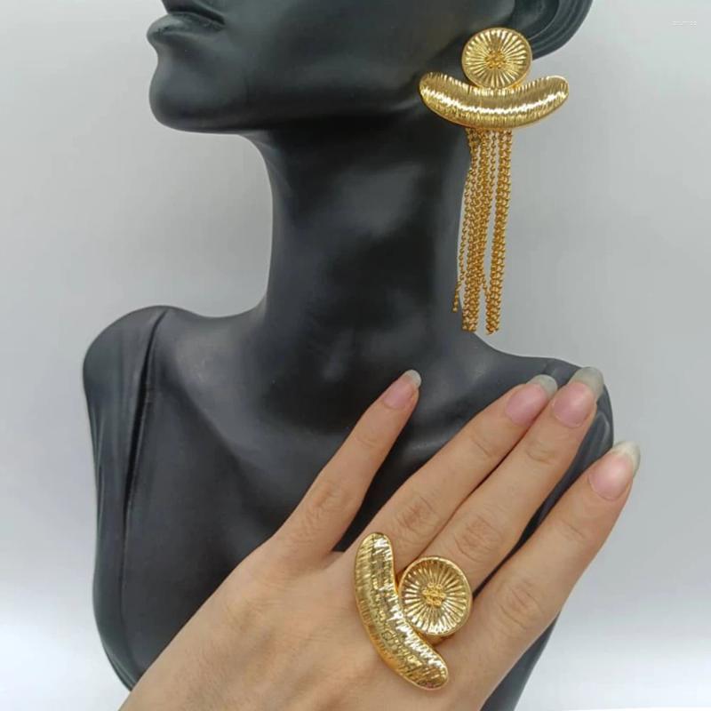 Halsband örhängen set Dubai guldfärgsmycken för kvinnor afrikansk tofs och cocktail ring bröllop fest örontillbehör gåvor