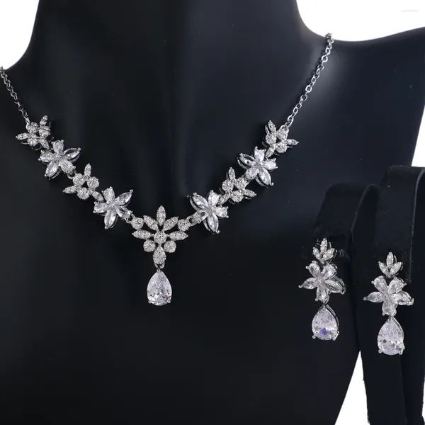 Ensemble de boucles d'oreilles et collier en zircone brillante de luxe de dubaï, bijoux sans ternissement, belle mariée scintillante pour mariage