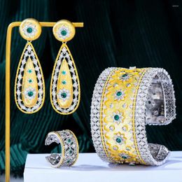 Collier Boucles d'oreilles Set Dubaï Style de luxe Vintage Golden Bangle Ring Jewelry for Women Bridal Wedding Superstar Party