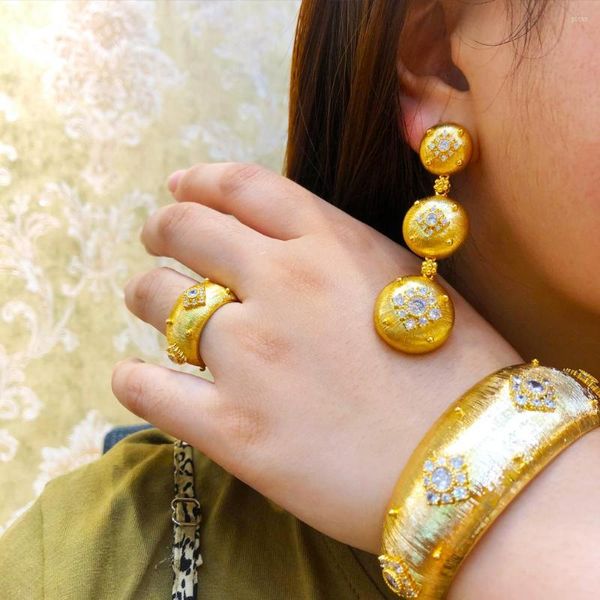 Ensemble de boucles d'oreilles et collier pour femmes, Style de luxe de dubaï, bracelet doré Vintage, bijoux pour femmes, fête de mariage Superstar