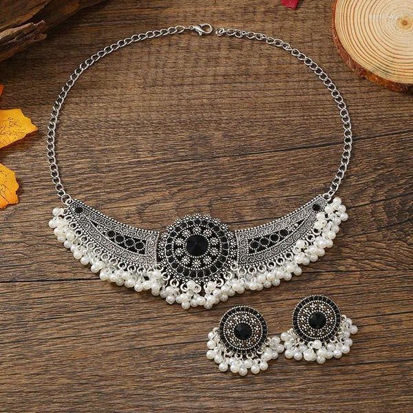 Conjunto de collar y pendientes, collares étnicos de perlas de cristal negro para mujer, flor tallada bohemia, regalo de fiesta de boda nupcial