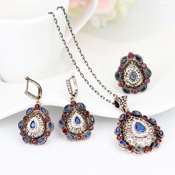 Collier Boucles D'oreilles Ensemble Ethnique Turc Boucle D'oreilleNecklaceRing Antique Or Couleur Résine Bijoux Creux Floral Femmes Princesse Crochets