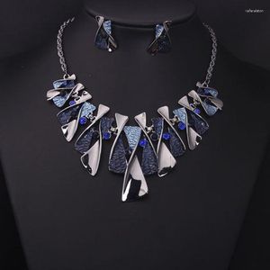 Ensemble collier et boucles d'oreilles, mode européenne et américaine, bijoux polyvalents, robe de mariée, clavicule courte, bleu, accessoire de tempérament féminin