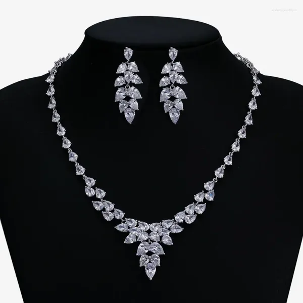 Ensemble de boucles d'oreilles et collier en zircone cubique 5A, excellente boucle d'oreille de mariage pour femmes, fête de bal/plaqué platine véritable