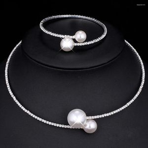 Conjunto de collar y pendientes, joyería nupcial de perlas de imitación Simple, pulsera ajustable, regalo de boda de cristal para mujer