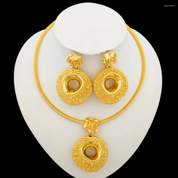 Conjunto de collar y pendientes, joyería exquisita de Color dorado para colgante redondo africano de Dubái y colgante, joyería chapada en 18k, regalos