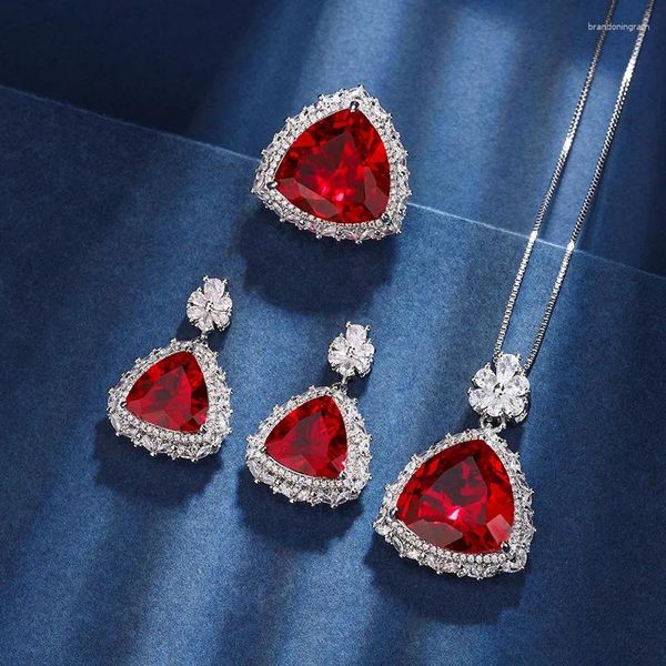 Collier et boucles d'oreilles ensemble EYIKA Vintage Triangle créé rubis saphir pierre grand pendentif bague boucle d'oreille de luxe Zircon bijoux de mariage pour les femmes