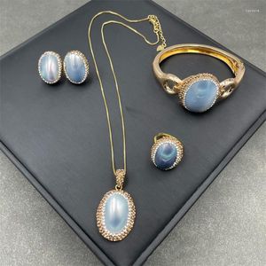 Ensemble de boucles d'oreilles et collier 4 en 1 pour femmes, bijoux uniques en strass, coquille de perles de mer profonde, bague à breloques