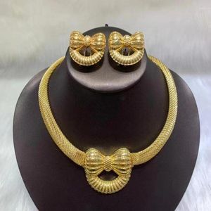 Ketting oorbellen set mode Afrika Dubai goud vergulde boogarmband ring sieraden voor dames luxe kwaliteitsgeschenken