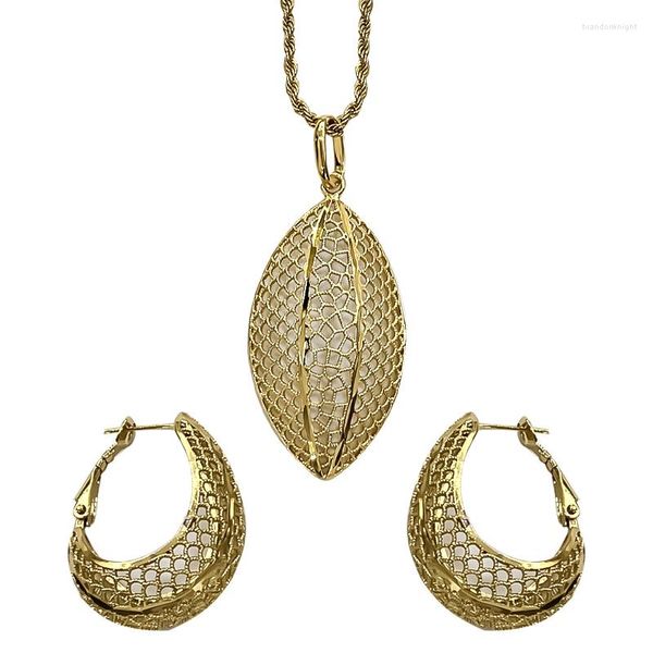 Collier Boucles d'oreilles Fashion Dubai 18K Bijoux Copper Pendence for Women Romantic Golden Color Sets Anniversary Gift Wife