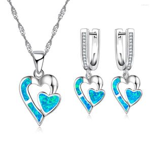 Ketting Oorbellen Set Mode Romantisch Dubbel Hart Imitatie Blue Fire Opal Hanger Voor Vrouwen Trouwring Sieraden Accessoires