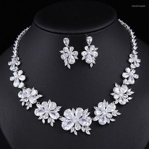 Conjunto de pendientes de collar, joyería de flores de plata de ley 925 a la moda para boda, pendiente de tuerca, colgante para mujer, regalos de África J4770