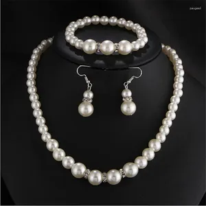 Ensemble de boucles d'oreilles et collier pour femmes, bijoux de perles de mariage, strass, Faux Bracelet, boucles d'oreilles de fête