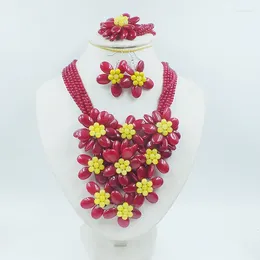 Ensemble de collier et boucles d'oreilles en forme de fleur, bijoux à la mode pour fête/cadeau ou mariage avec perles en pierre naturelle, 22 pouces