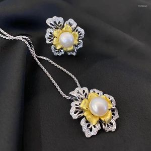 Ketting oorbellen set fijne parel sieraden charme twee kleuren bloem hanger geometrische holle mode belofte ring voor vrouwen bruiloft verloving