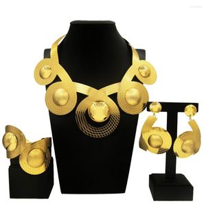 Ketting oorbellen ingesteld voor vrouwen 24k Dubai Gold Ploated sieraden Unieke ronde Design Bruidale bruiloft Accessoires Geschenken Yll