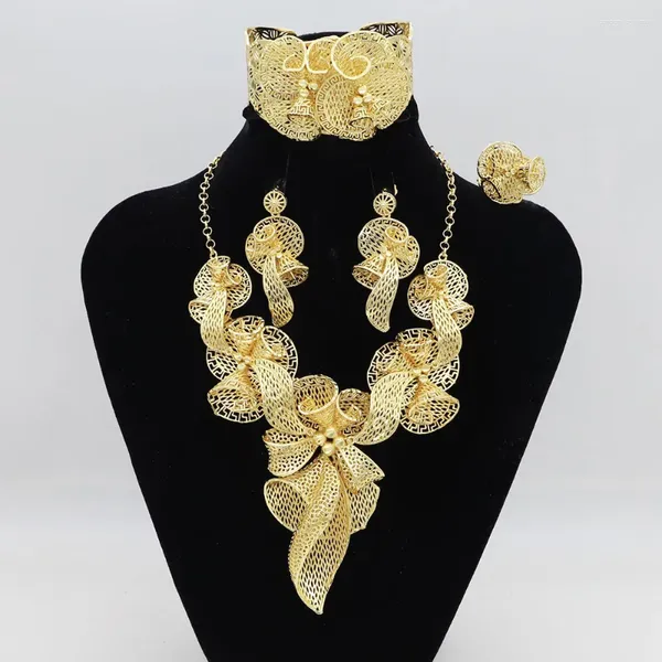 Ensemble collier et boucles d'oreilles pour femmes, pendentif fleur, plaqué or, luxe italien, fête d'anniversaire, bague africaine