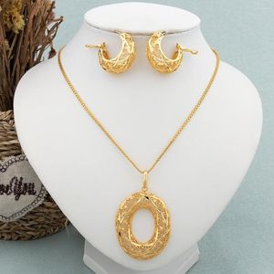 Ketting oorbellen set gouden kleur dubai ronde sieraden voor vrouwen uitgehold ontwerp hanger Italië Hoop Bridal Engagement