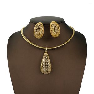 Boucles d'oreilles de collier Set Gold Color Jewelry's Women's Hollow Droplet Shape Pender pour les accessoires polyvalents de tous les jours