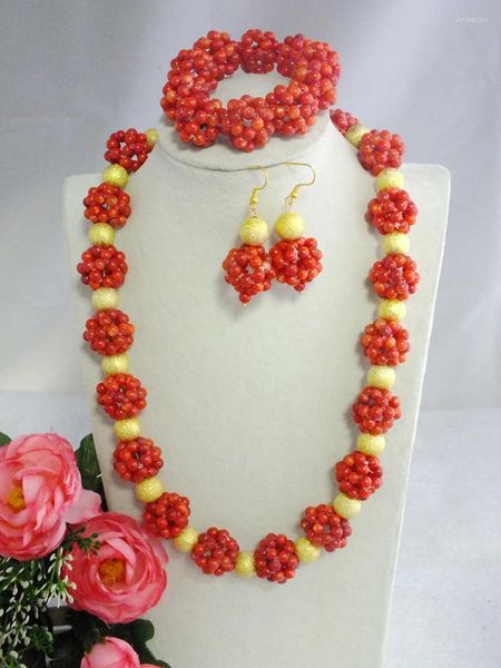 Juego de pendientes de collar. Gorgeous Red Coral Beads Ball Wedding African Nigerian Jewelry