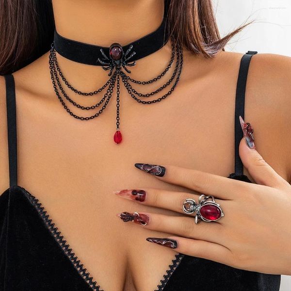 Ensemble collier et boucles d'oreilles gothiques en cristal rouge, pendentif araignée, anneaux pour femmes, noir foncé, multicouche, chaîne à pampilles, ras du cou, à la mode