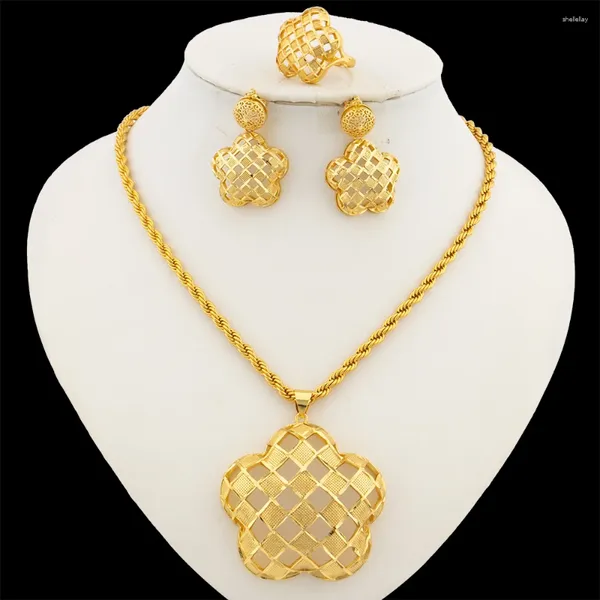 Conjunto de collar y pendientes, joyería italiana chapada en oro para mujer, colgante grande, diseño calado y cadena de 60cm de largo, regalos de joyería