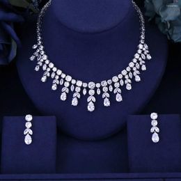 JaneKelly – ensemble de boucles d'oreilles et collier de luxe en Zircon cubique brillant, bijoux de dîner lourd, robe de mariée de mariage