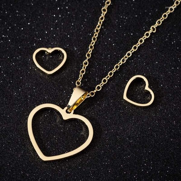 Collier boucles d'oreilles ensemble japonais et coréen mode Simple évidé coeur pendentif costume acier inoxydable tout fille cadeau d'anniversaire