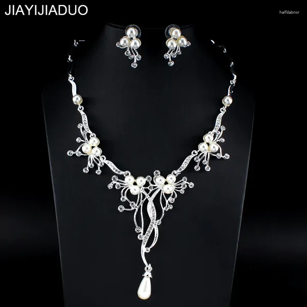 Jiayijiaduo – ensemble collier et boucles d'oreilles classiques, Imitation de perles pour femmes Glamour, accessoires de Costume de Banquet, couleur argent, goutte