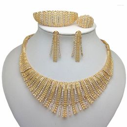 Pendientes de collar Juego de reino ma Nigeriano Disfraz africano Big Jewelry Dubai Neckace Pulsero de arete Sets For Women Party