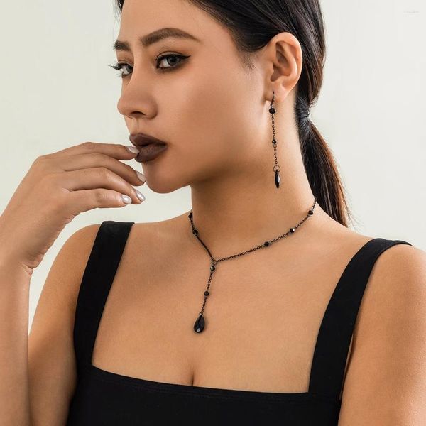 Pendientes de collar Juego lacteo encanto de cristal gótico de gotas de cuentas de cuentas de caída roja negra para mujeres