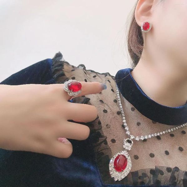 Conjunto de collar y pendientes Lihua, colgante de circón de huevo de lujo, Paloma Real, piedra preciosa roja, joya de Color, anillo abierto para mujer