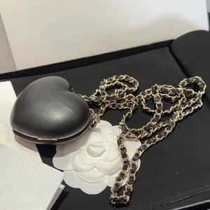 Ensemble de collier et boucles d'oreilles, sac à main d'amour, lumière douce, Niche de luxe, Design exquis, chaîne de clavicule, fabricant de bijoux, vente en gros