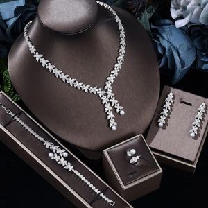 Ensemble de boucles d'oreilles et collier de luxe, bijoux de mariée en zircone cubique pour femmes, pendentif Long en perles, 4 pièces