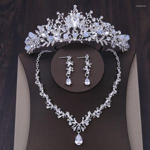 Collier boucles d'oreilles ensemble luxe cristal coeur mariage strass couronne diadème tour de cou mariée dubaï perles africaines bijoux