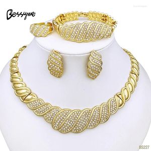 Ketting oorbellen set luxe dubai sieraden voor vrouwen 18k goud vergulde Nigeria feestkettingen armbanden en ring