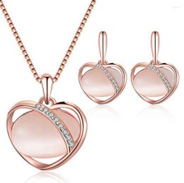 Collier boucles d'oreilles ensemble de luxe élégant rose opale cristal coeur mariée or Rose couleur alliage strass goutte boucles d'oreilles ensembles pour les femmes