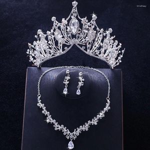 Ensemble de boucles d'oreilles et collier de luxe pour femmes, couronne diadème, accessoires de mariée, cristal de zircone cubique