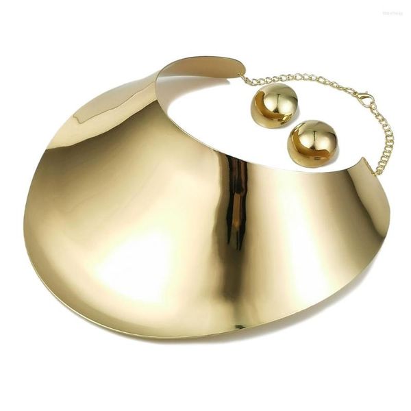 Conjunto de collar y pendientes de Metal para mujer, Gargantilla llamativa de Color dorado, collares con joyería Torques Punk