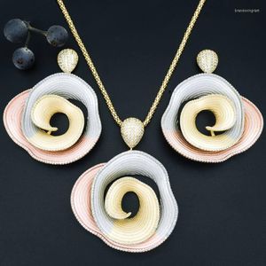 Ketting oorbellen set modemangel hoge kwaliteit kubieke zirkoon ronde oorbel voor vrouwen drie tonen bruidsjurk bruiloft elegante sieraden