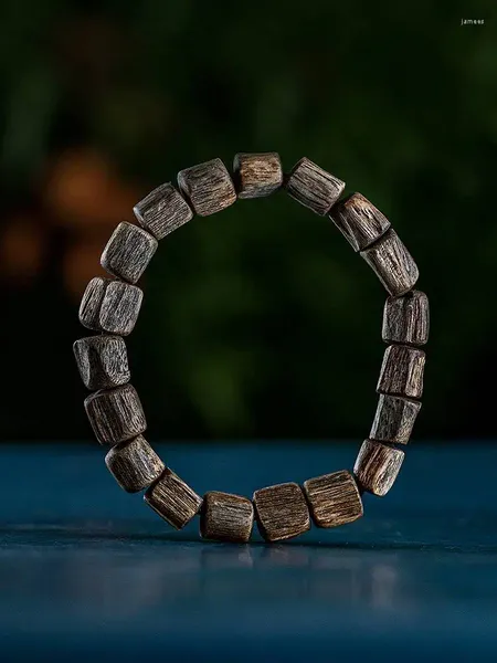 Ensemble de collier et boucles d'oreilles Bodhisattva cambodgien naturel, bracelet d'échecs en aloès avec forme de matériau ancien, encens Qinan, perles de bouddha en bois coulant