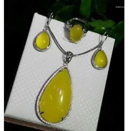 Conjunto de collar y pendientes, pendiente colgante de la suerte tallado a mano de tres piezas, color amarillo Natural bonito