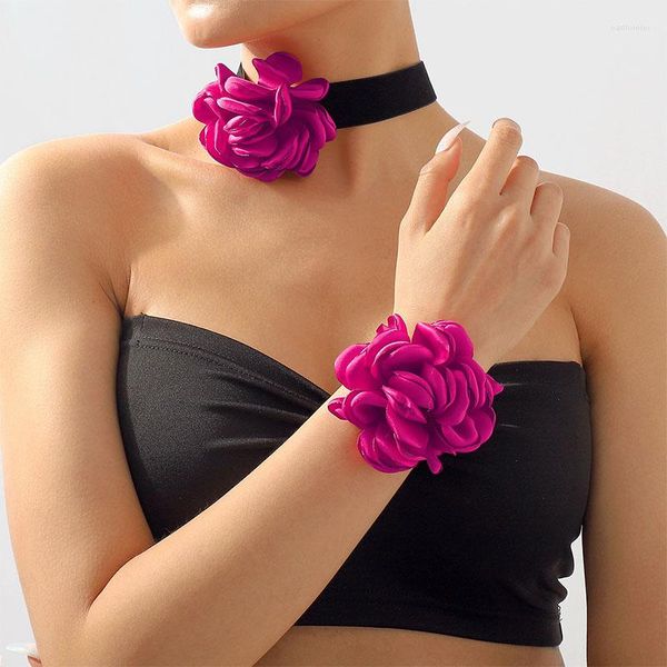 Collier boucles d'oreilles ensemble rétro Design Rose flanelle Bracelet pour femmes tempérament élégant fête cadeau mode bijoux ES002