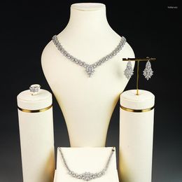 Halskette Ohrringe Set Ring Armband Schmuck Accessoires Vierteilig Braut Hochzeit