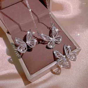 Ensemble de collier et boucles d'oreilles SHButterfly pour femmes, bague en maille rouge, Style Cool, chaîne de collier courte coréenne, mode papillon trois pièces